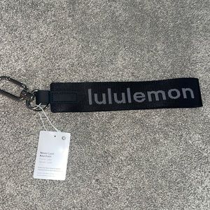Lululemon black keychain
